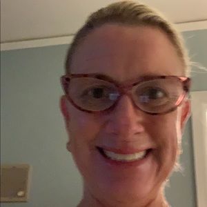 Meet your Posher, Cindy